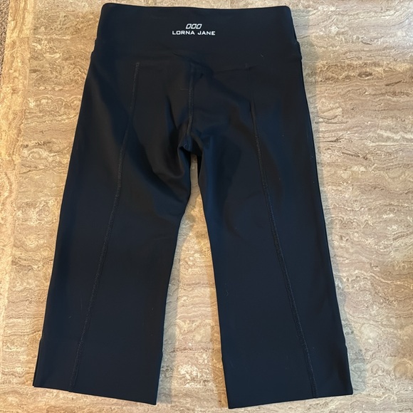 Lorna Jane Core Support 3/4 Bootleg - Picture 4 of 4